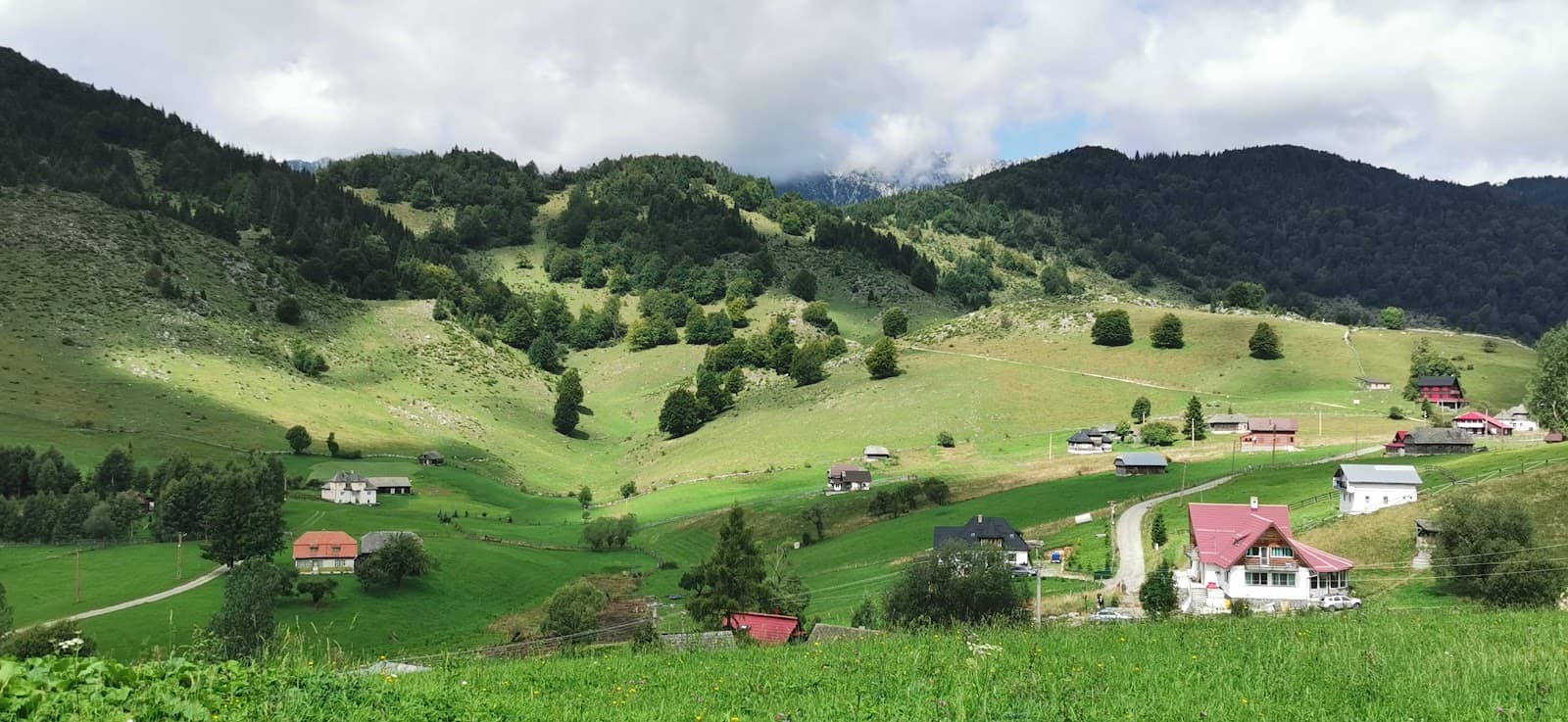 Cele mai frumoase sate de munte din România