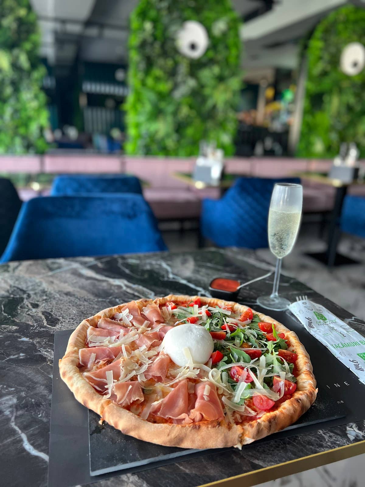 Avy Wine & Dine — 2