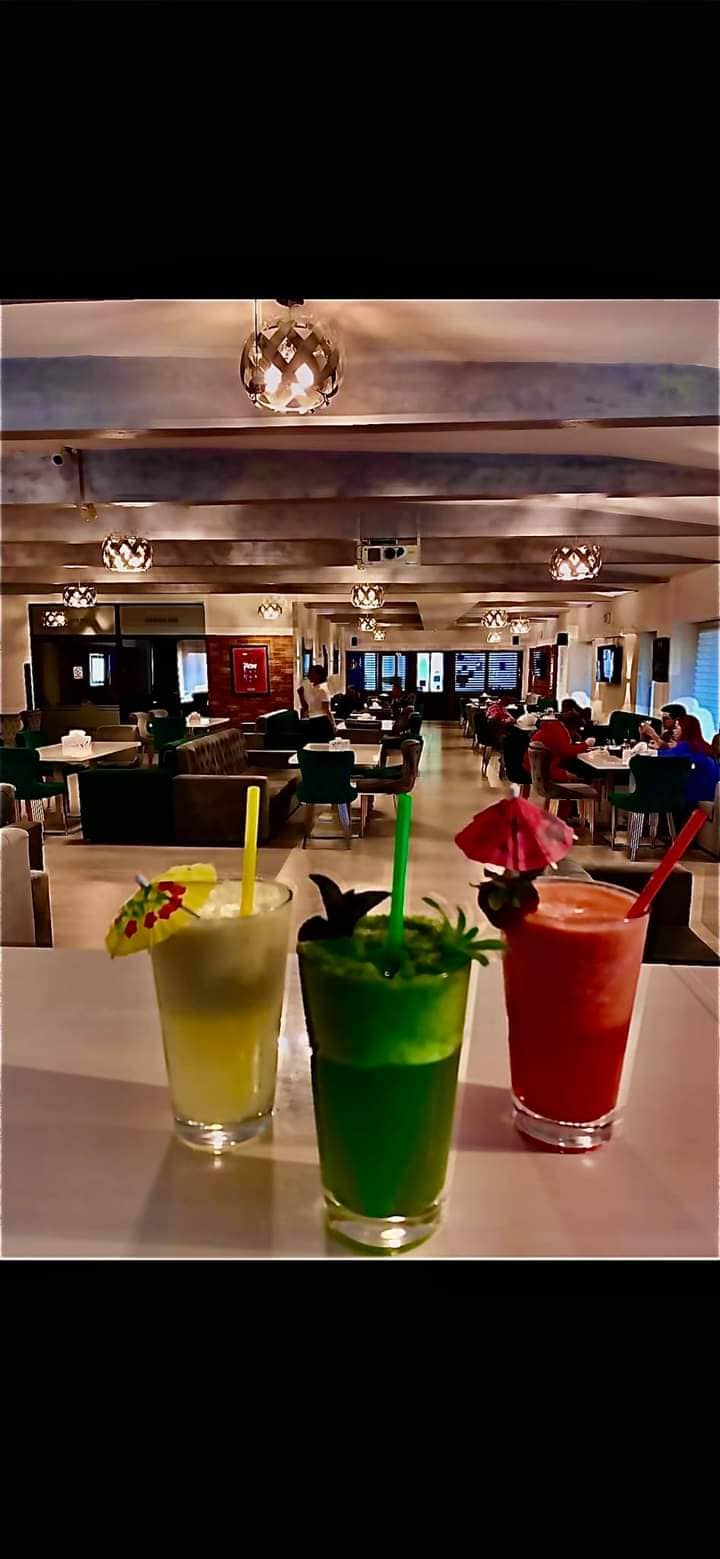 Pizzeria Mamma Mia & Restaurant — 2