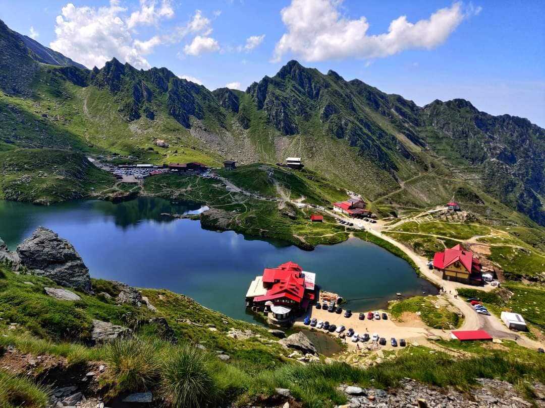 Creasta Munților Făgăraș